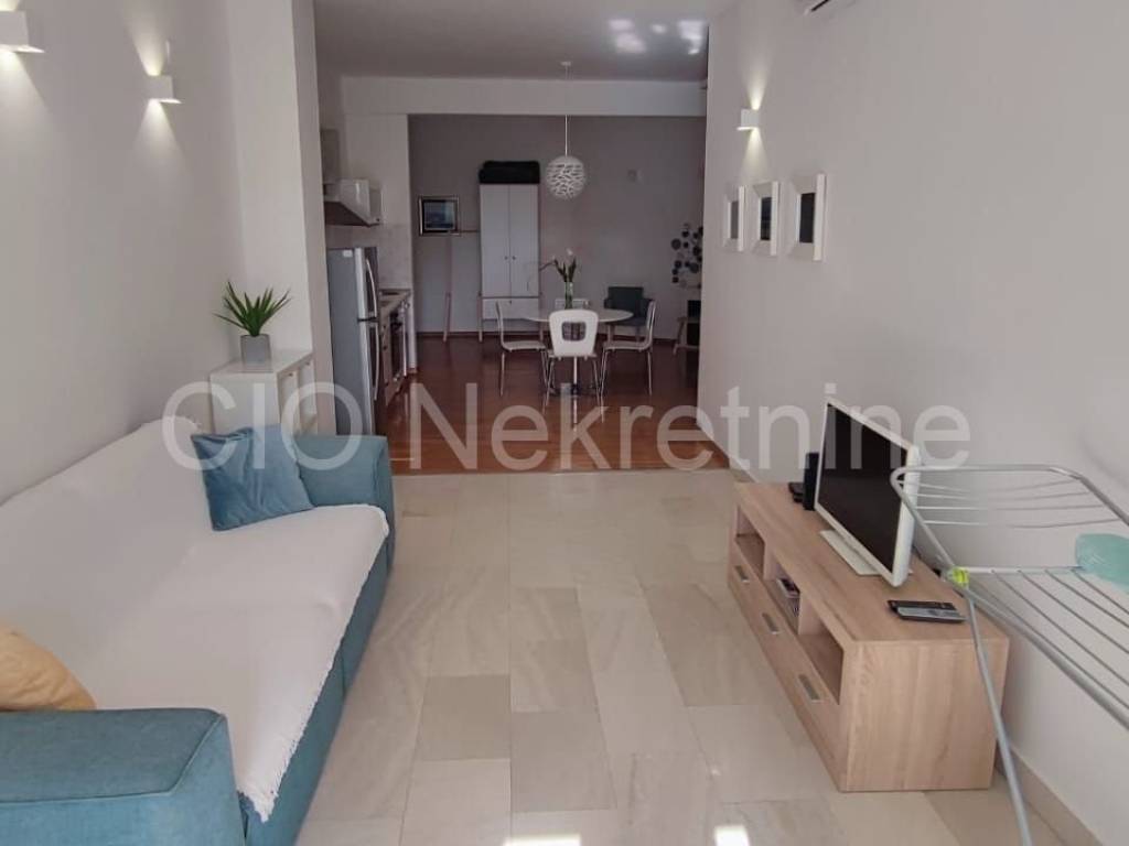 Flat in a building, Sale, Split, Split