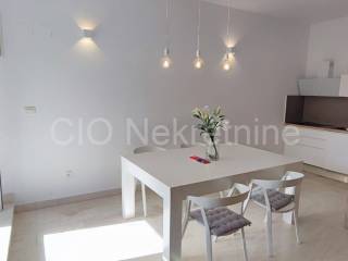 Flat in a building, Sale, Split, Split