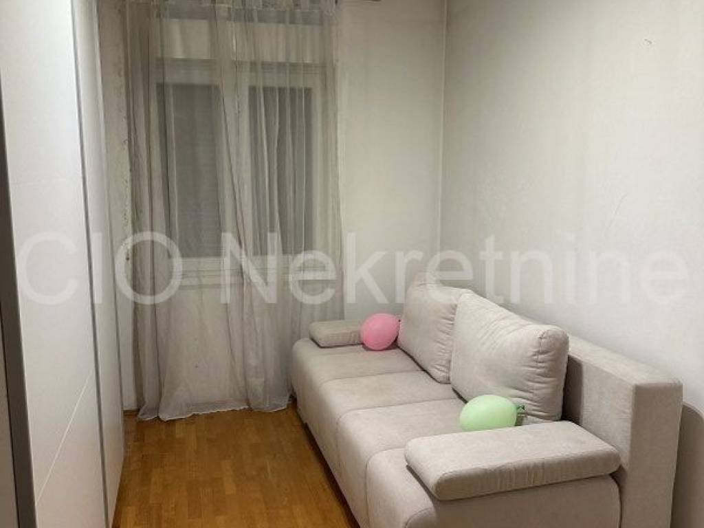 Flat in a building, Sale, Split, Split
