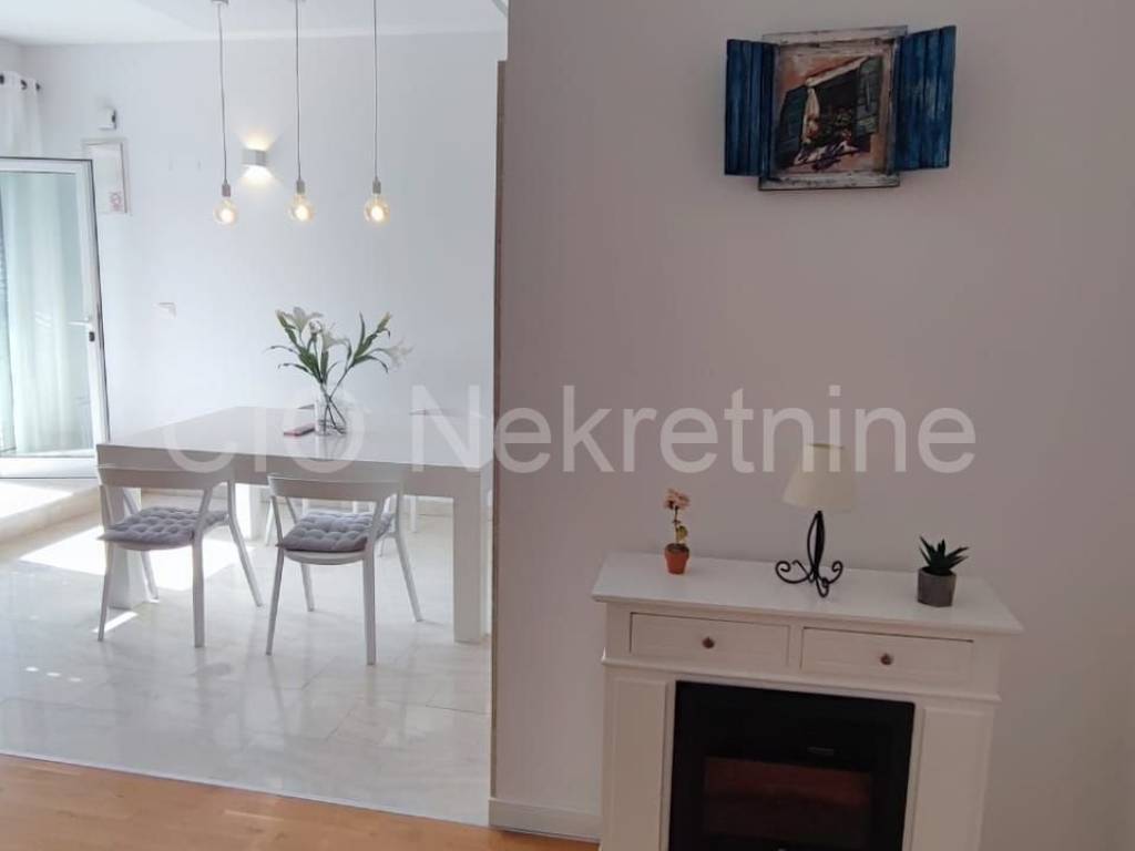 Flat in a building, Sale, Split, Split