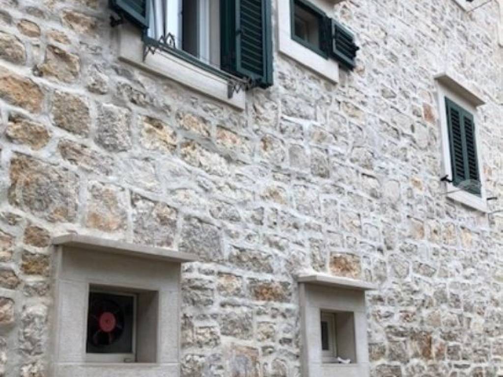 House with apartments, Sale, Bol, Bol