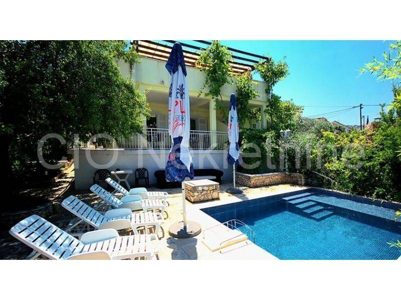 Apartment house, Sale, Sutivan, Sutivan