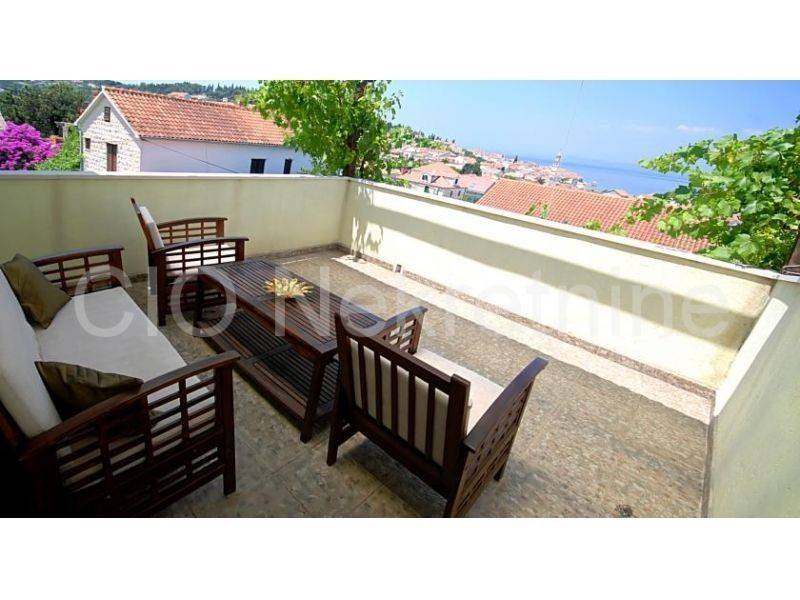 Apartment house, Sale, Sutivan, Sutivan