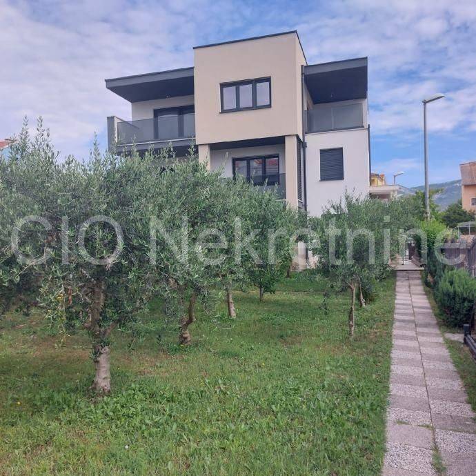 Villa, Sale, Kaštela, Kaštel Štafilić