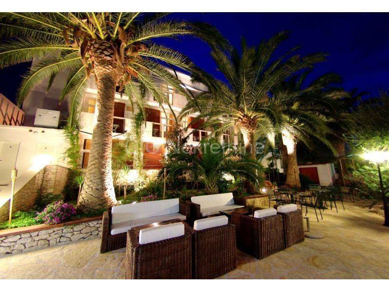 Hotel, Sale, Supetar, Supetar