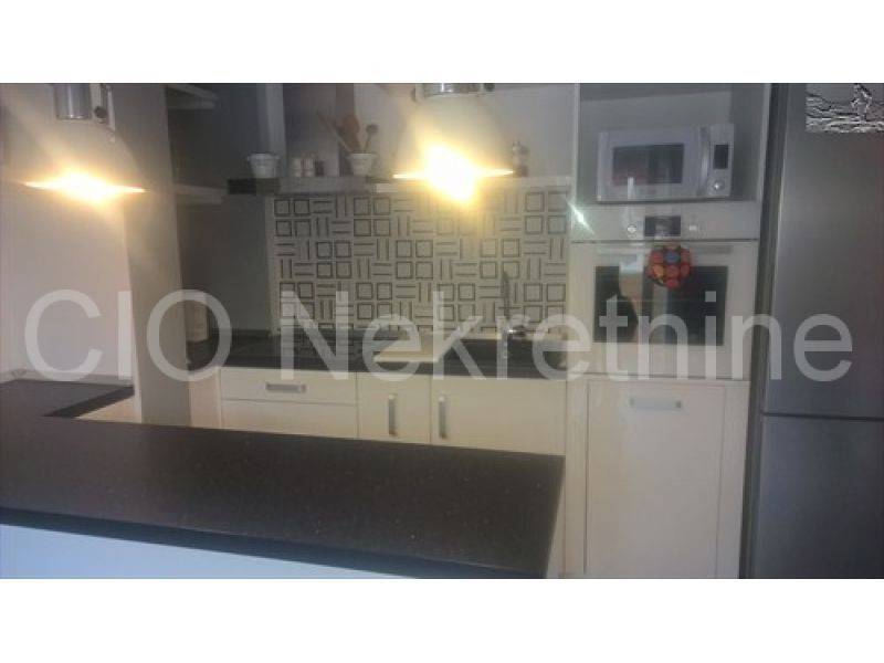 Flat in building, Rent, Split, Split