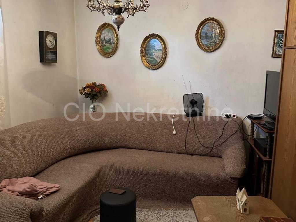 Flat in a building, Sale, Split, Split
