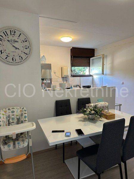 Flat in a building, Sale, Split, Split