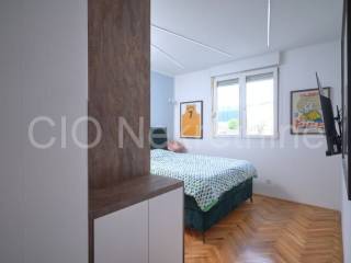 Flat in a building, Sale, Split, Split