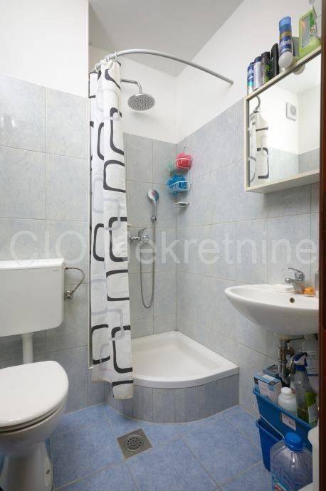 Flat in a building, Sale, Split, Split