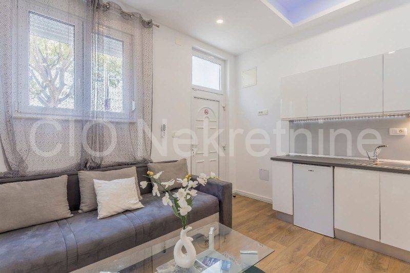Studio apartment, Rent, Split, Split