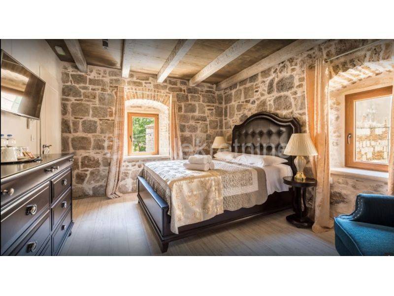 Hotel, Sale, Split, Split