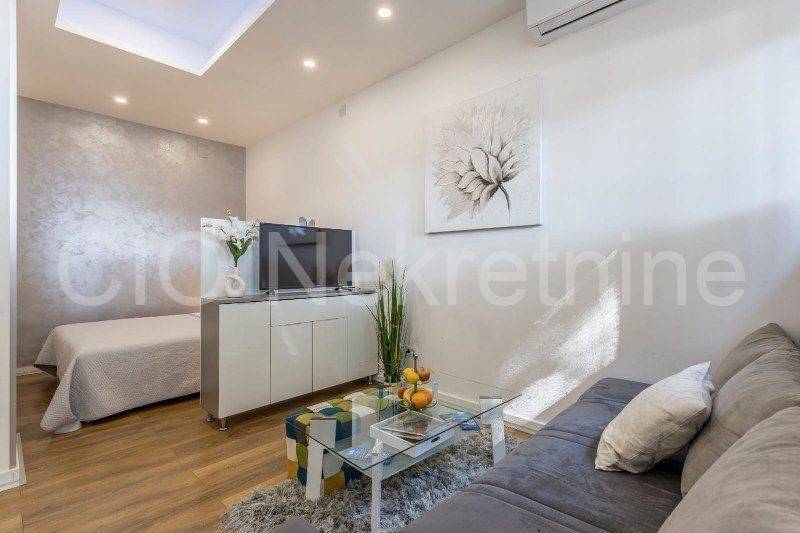 Studio apartment, Rent, Split, Split