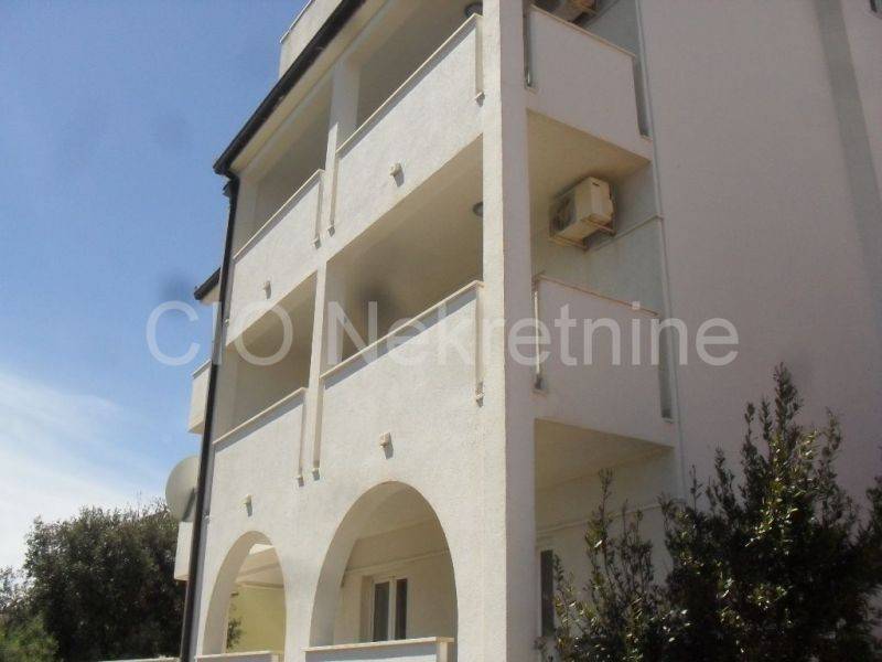 House with apartments, Sale, Marina, Sevid