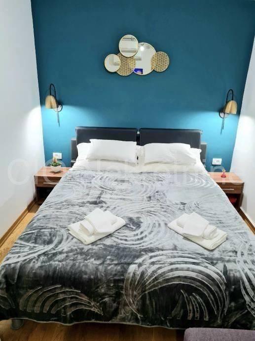 Flat in older building, Sale, Split, Split
