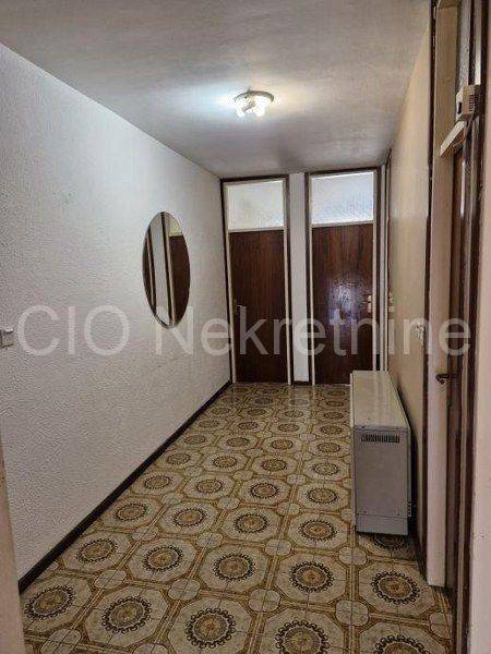 Flat in a building, Sale, Split, Split