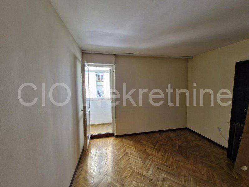 Flat in a building, Sale, Split, Split