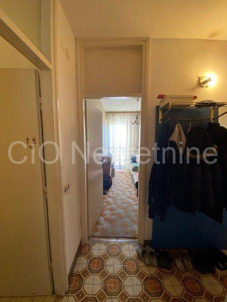 Flat in a building, Sale, Split, Split
