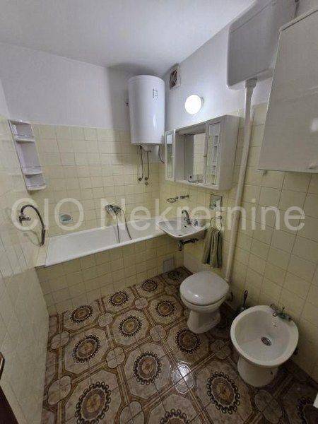 Flat in a building, Sale, Split, Split