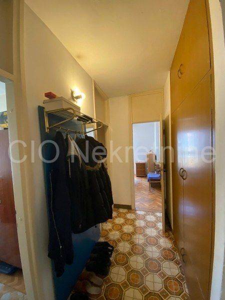 Flat in a building, Sale, Split, Split