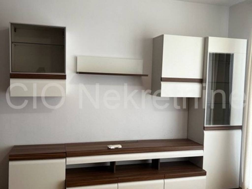Flat in a building, Rent, Split, Split
