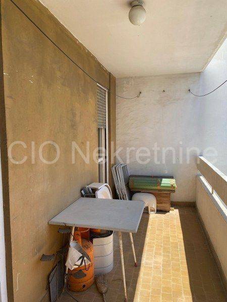 Flat in a building, Sale, Split, Split