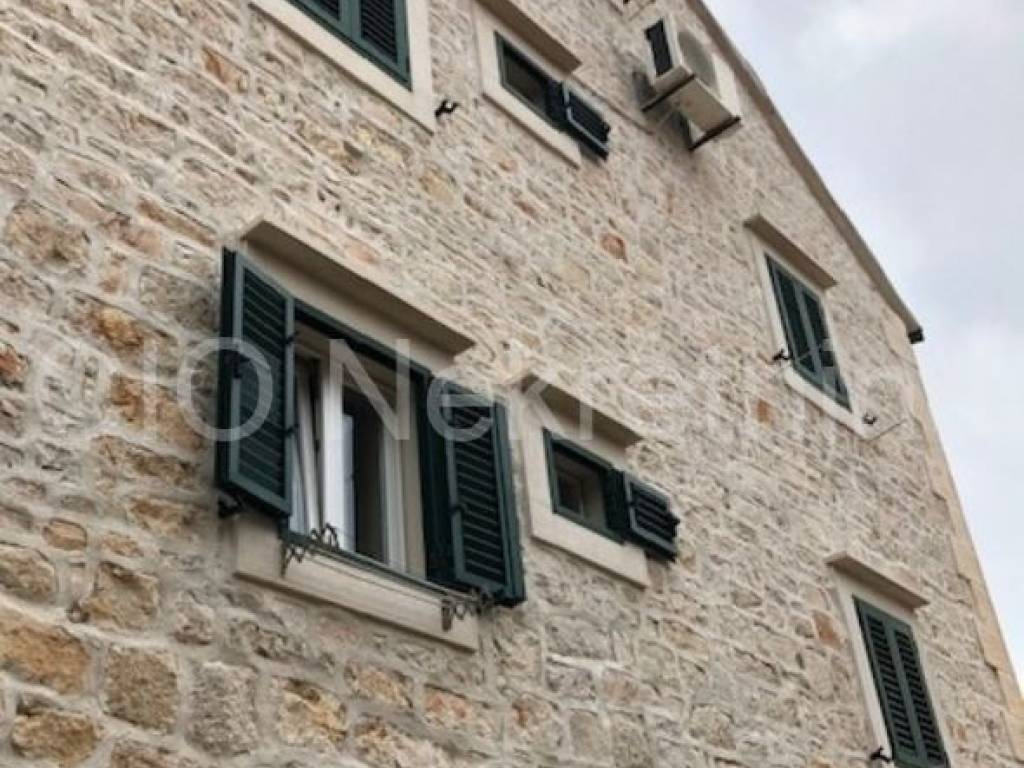House with apartments, Sale, Bol, Bol