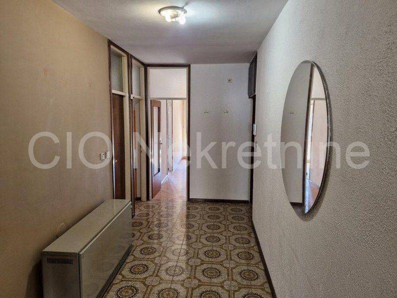 Flat in a building, Sale, Split, Split