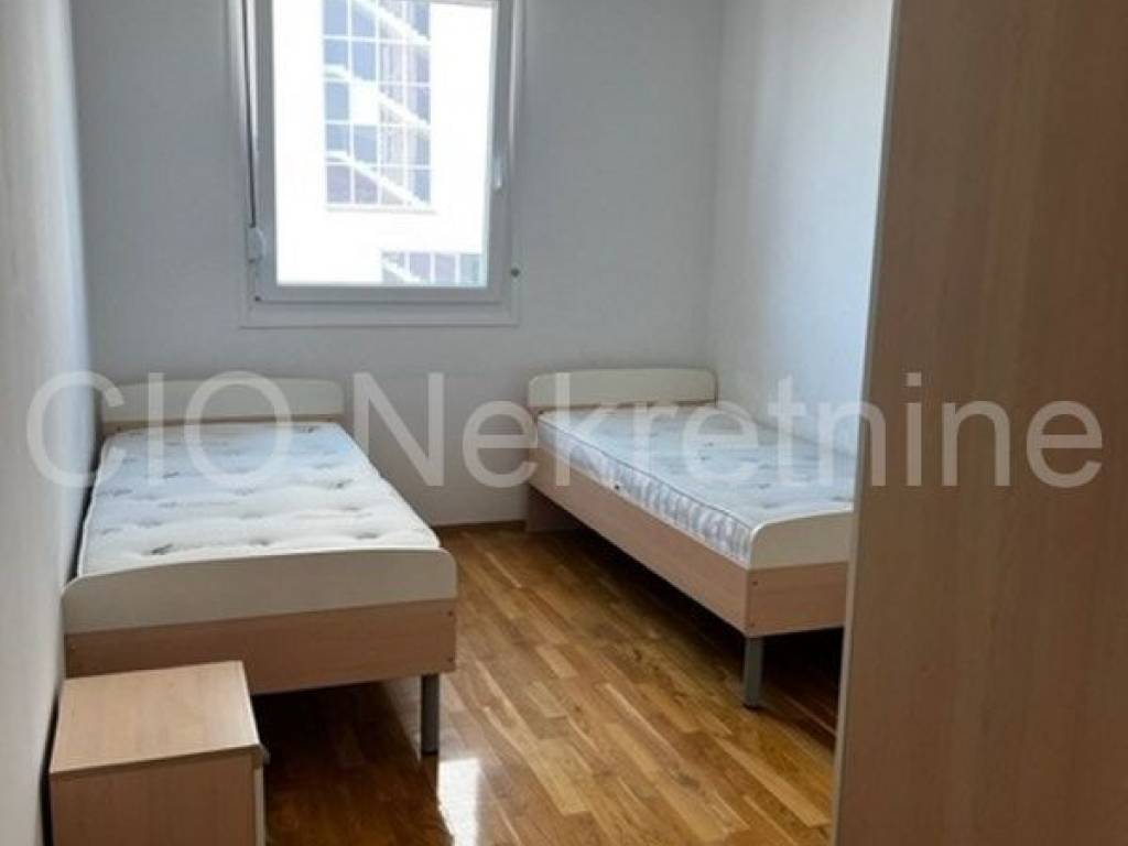 Flat in a building, Rent, Split, Split