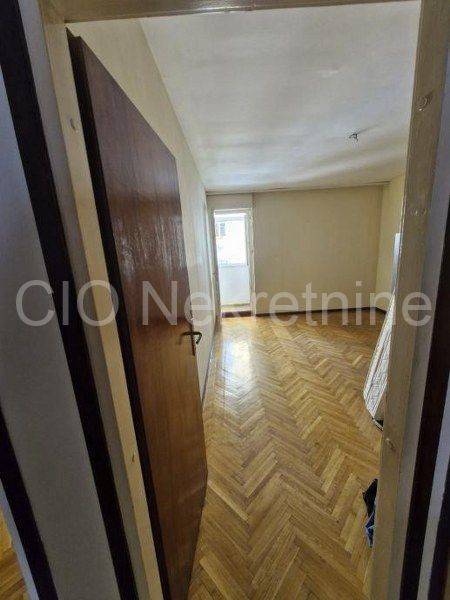 Flat in a building, Sale, Split, Split