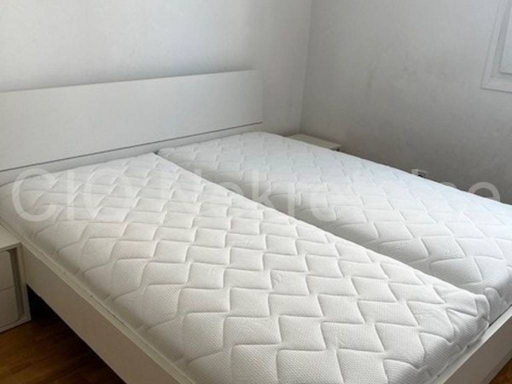 Flat in a building, Rent, Split, Split