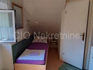 Flat in a house, Sale, Split, Split