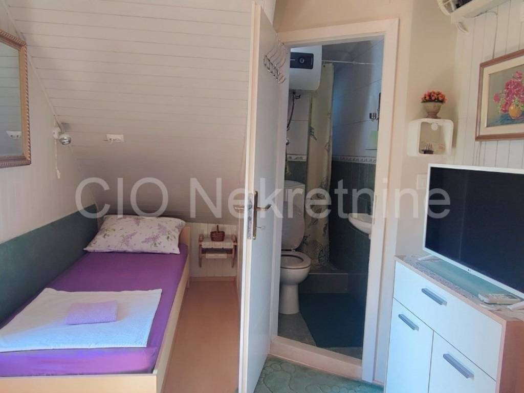 Flat in a house, Sale, Split, Split