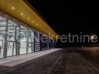Hall, Rent, Trogir, Trogir
