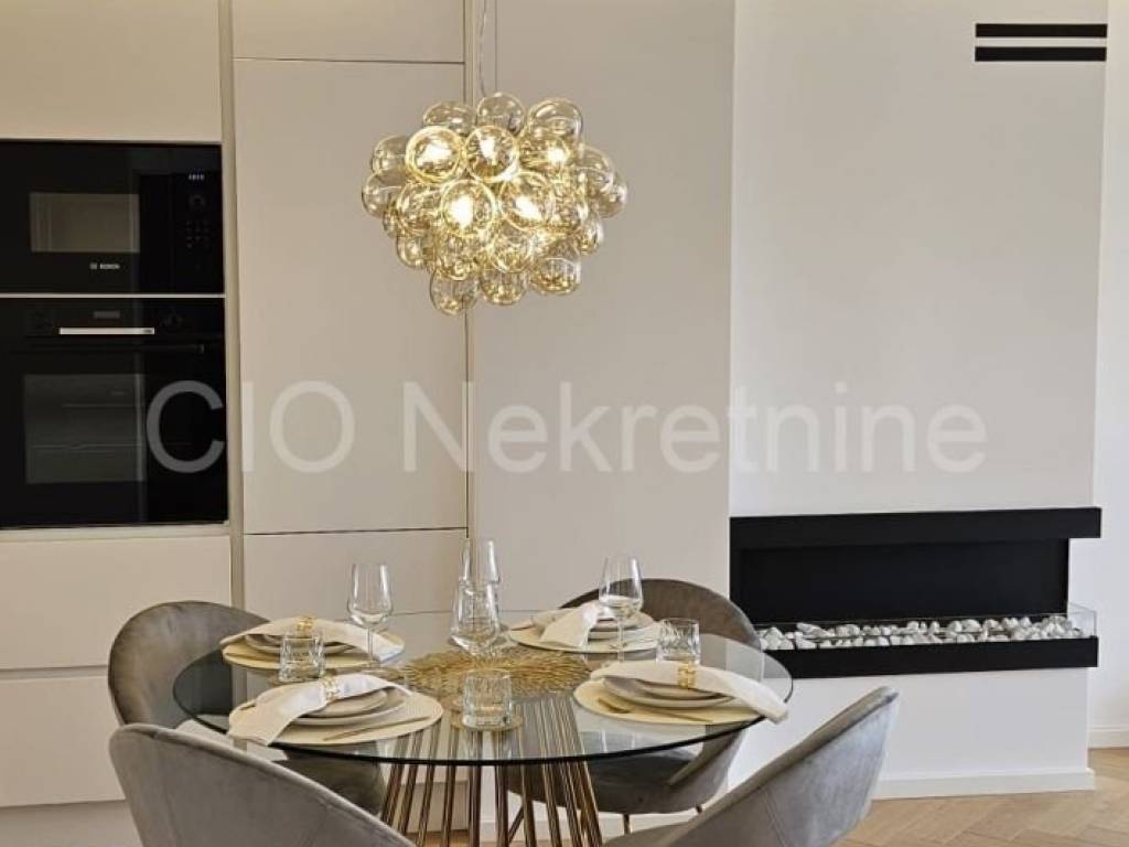 Flat in a building, Sale, Split, Split