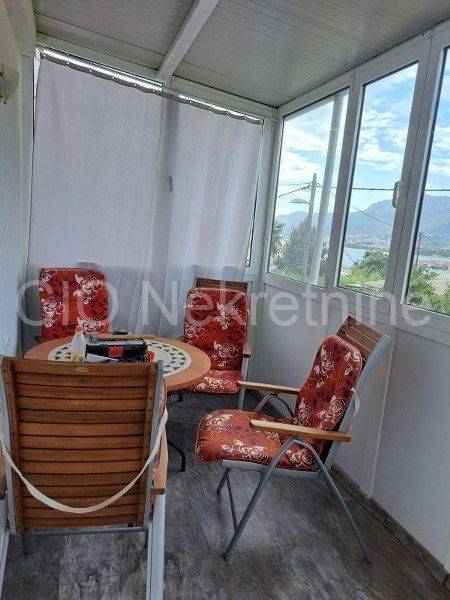 Flat in a house, Sale, Split, Split