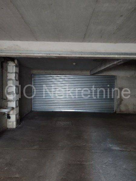 Flat in a building, Sale, Split, Split