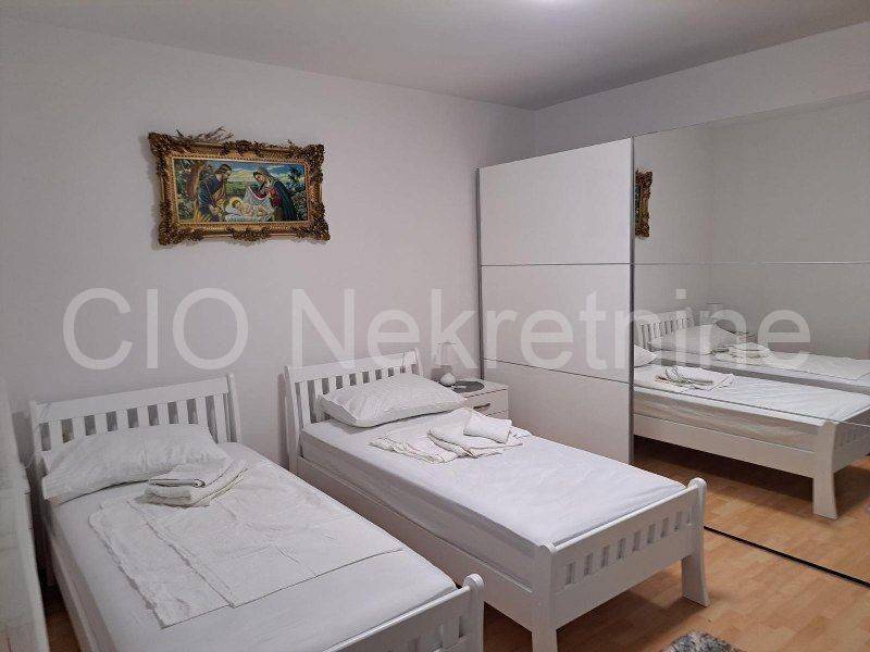 Flat in a house, Sale, Split, Split