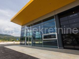 Hall, Rent, Trogir, Trogir