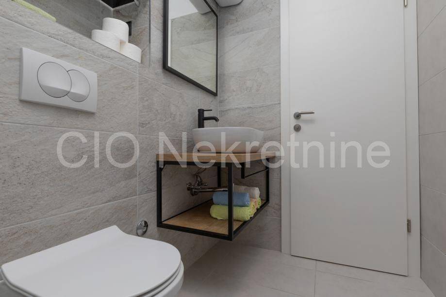 Flat in a building, Sale, Split, Split