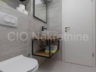 Flat in a building, Sale, Split, Split