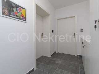Flat in a building, Sale, Split, Split