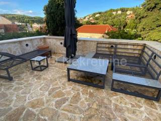 Stone house, Sale, Sutivan, Sutivan