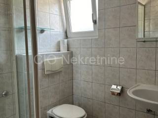 House with apartments, Sale, Rogoznica, Ražanj