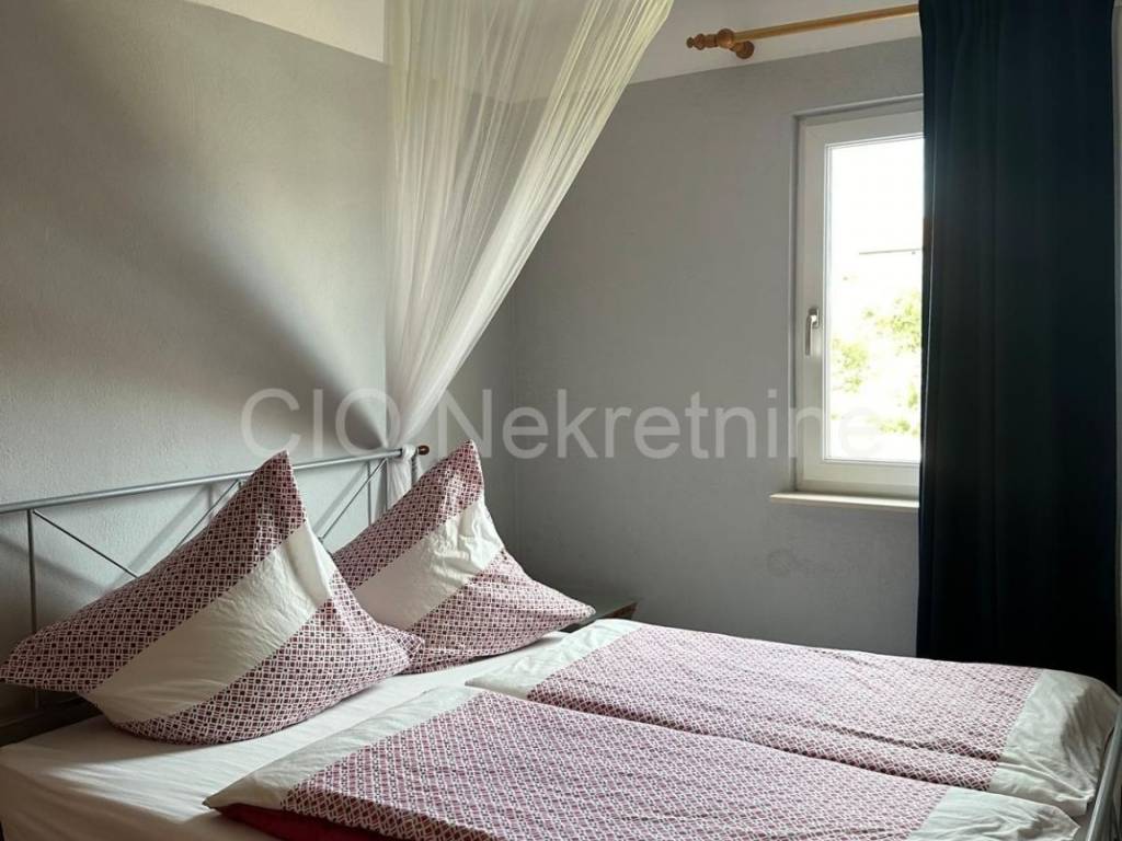 House with apartments, Sale, Rogoznica, Ražanj