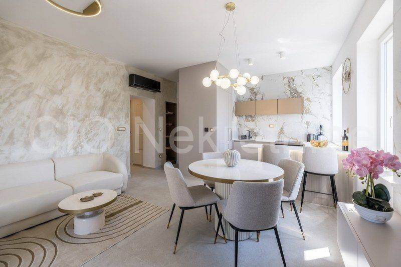 Flat in a building, Rent, Split, Split