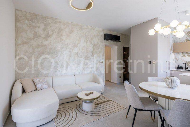 Flat in a building, Rent, Split, Split