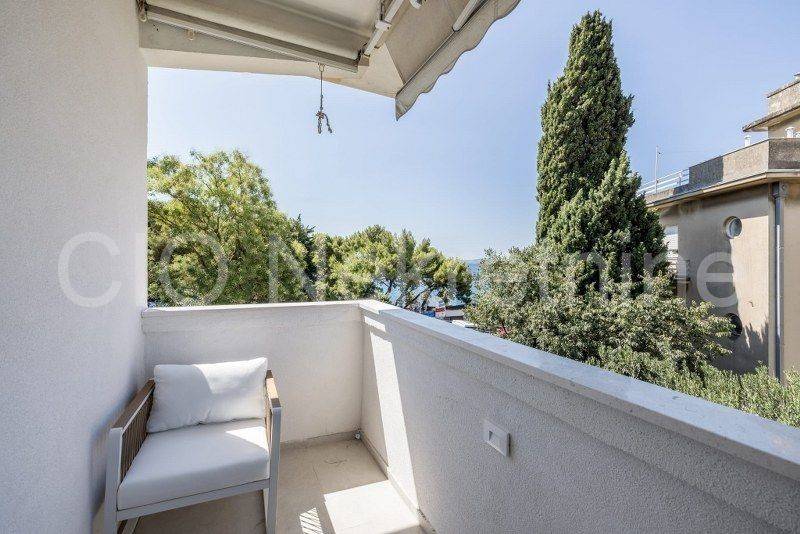 Flat in a building, Rent, Split, Split