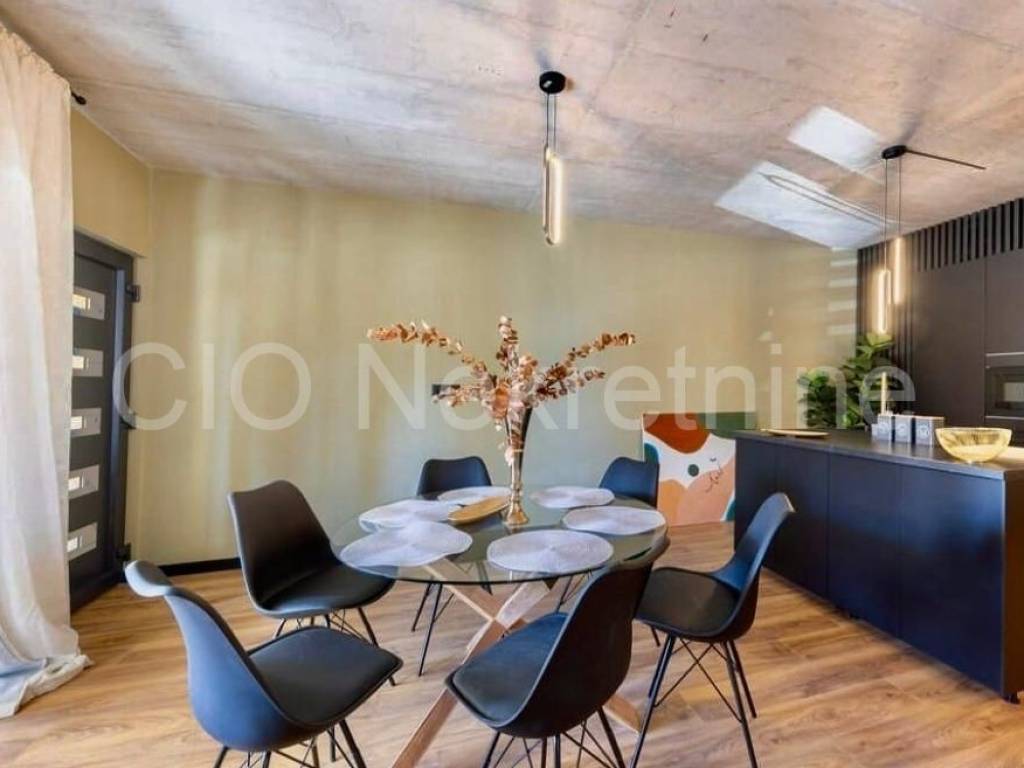 Flat in a house, Rent, Podstrana, Podstrana