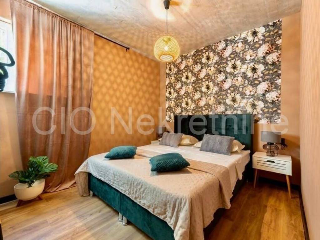 Flat in a house, Rent, Podstrana, Podstrana